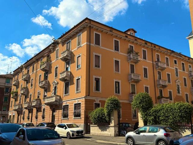 Appartamento in vendita a Municipio 4, Milano