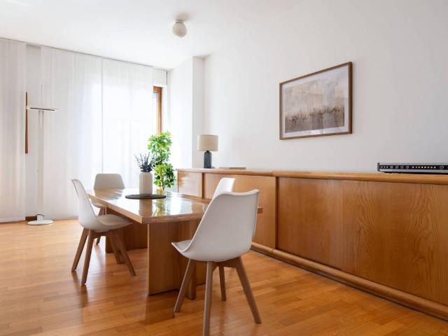 Appartamento in vendita a Municipio 8 di Milano, Milano