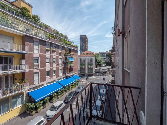 Appartamento in vendita a Municipio 9, Milano