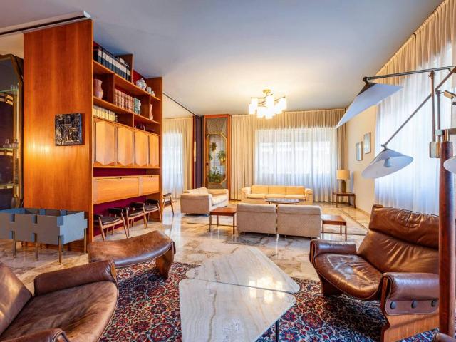 Appartamento in vendita a Centro storico, Milano