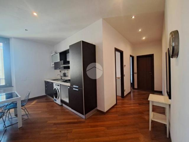 Appartamento in vendita a Municipio 9, Milano