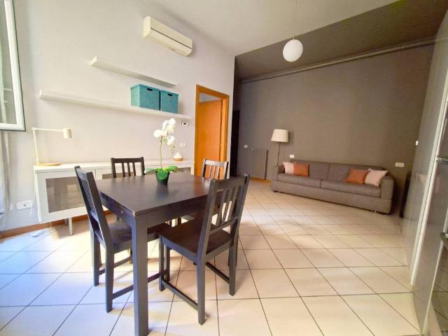 Appartamento in vendita a Barona, Milano