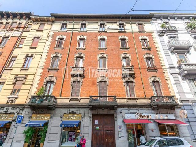 Appartamento in vendita a Municipio 9, Milano