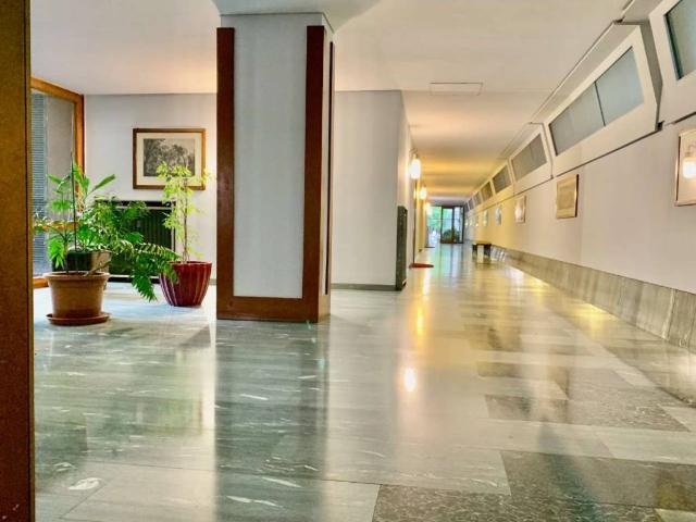 Appartamento in vendita a Municipio 8 di Milano, Milano