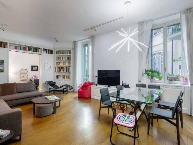 Appartamento in vendita a Municipio 9, Milano