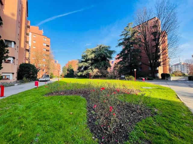 Appartamento in vendita a Municipio 7, Milano