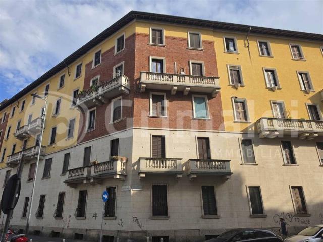 Appartamento in vendita a Municipio 9, Milano