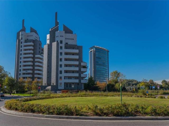 Appartamento in vendita a Municipio 8 di Milano, Milano