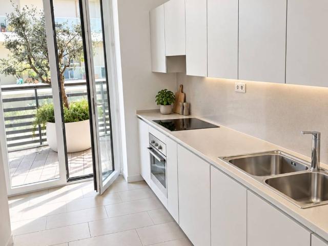 Appartamento in vendita a Tre Torri, Milano