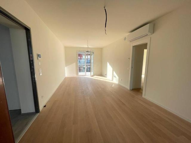 Appartamento in vendita a Municipio 2, Milano