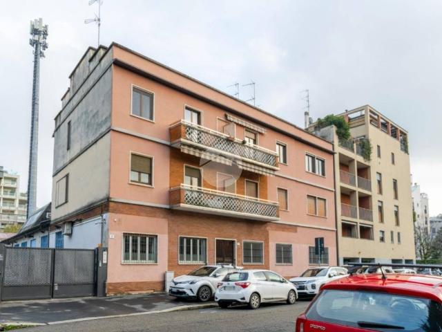 Appartamento in vendita a Municipio 7, Milano