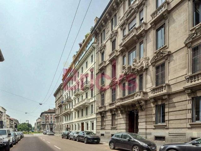 Appartamento in vendita a Municipio 1, Milano