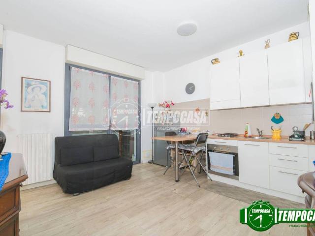 Appartamento in vendita a Municipio 7, Milano