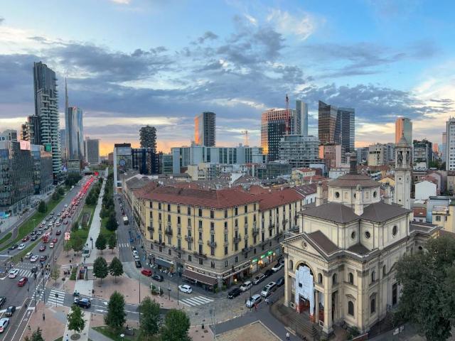 Appartamento in vendita a Municipio 9, Milano