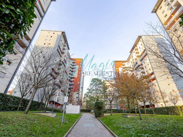Appartamento in vendita a Municipio 9, Milano