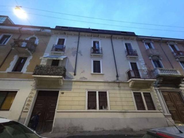 Appartamento in vendita a Municipio 7, Milano