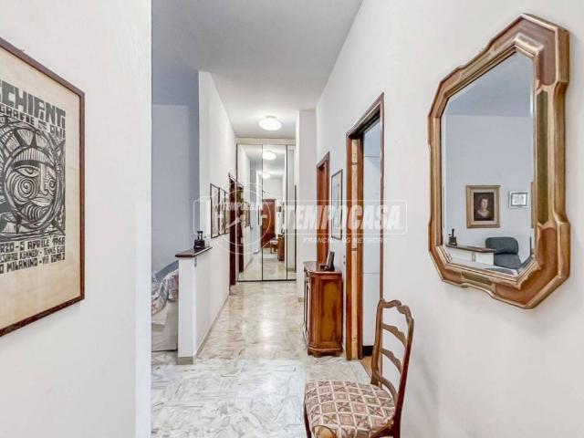 Appartamento in vendita a Municipio 8 di Milano, Milano