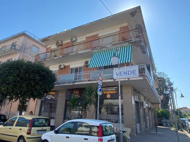 Appartamento in vendita a Scauri, Minturno