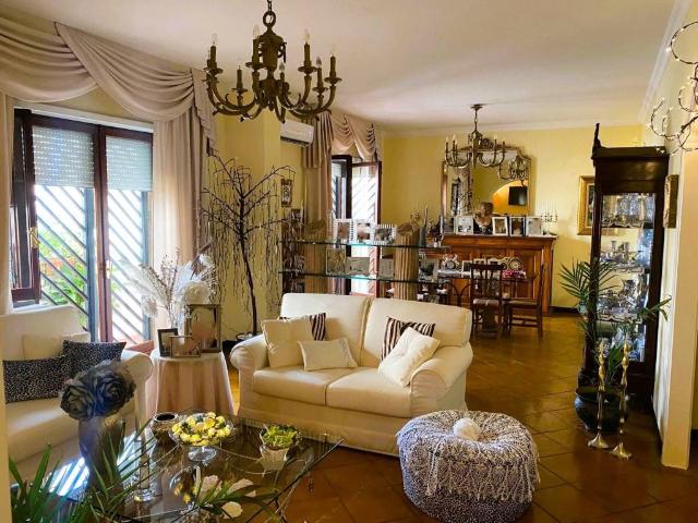 Appartamento in vendita a Tremensuoli Vecchio, Minturno