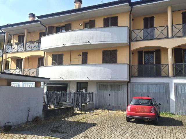 Appartamento in vendita a Miradolo Terme, Lombardia