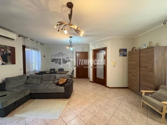 Appartamento in vendita a Unione Comuni Modenesi Area Nord, Mirandola
