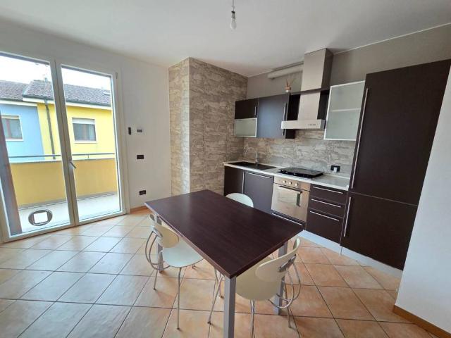 Appartamento in vendita a Unione Comuni Modenesi Area Nord, Mirandola