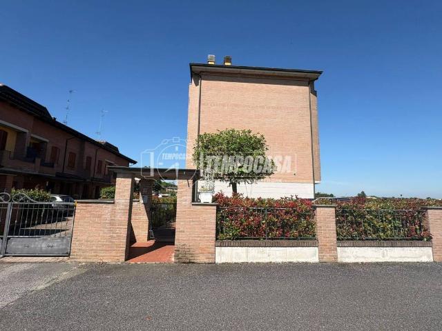 Appartamento in vendita a Unione Comuni Modenesi Area Nord, Mirandola