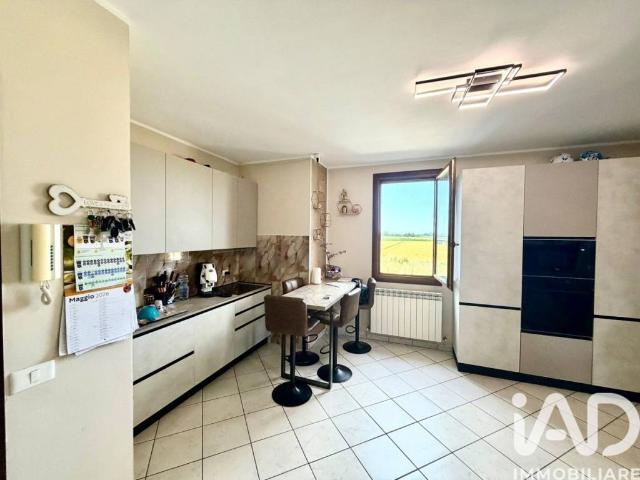 Appartamento in vendita a Unione Comuni Modenesi Area Nord, Mirandola