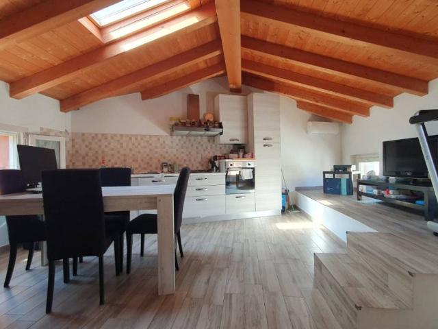 Appartamento in vendita a Unione Comuni Modenesi Area Nord, Mirandola