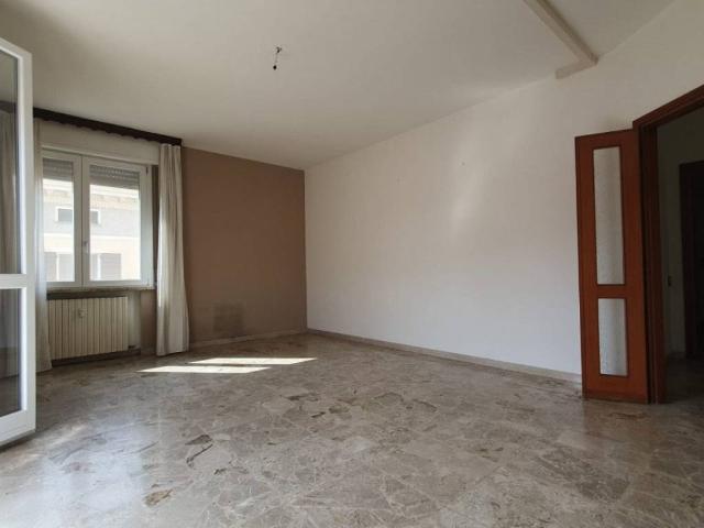 Appartamento in vendita a Unione Comuni Modenesi Area Nord, Mirandola