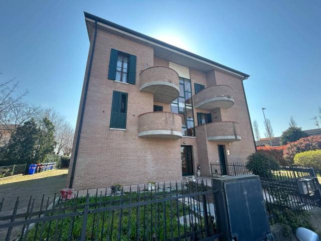Appartamento in vendita a Unione Comuni Modenesi Area Nord, Mirandola