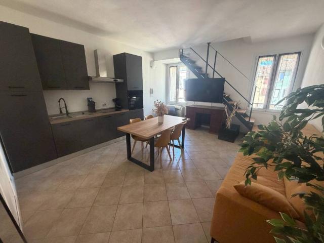 Appartamento in vendita a Mirandola, Modena