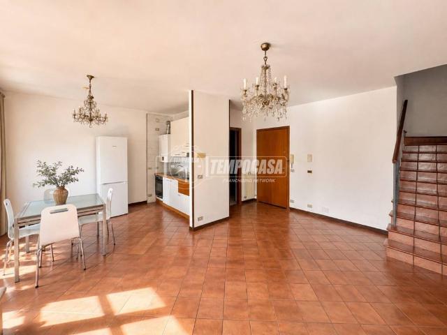 Appartamento in vendita a Unione Comuni Modenesi Area Nord, Mirandola