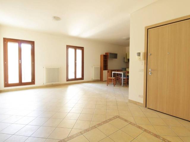 Appartamento in vendita a Unione Comuni Modenesi Area Nord, Mirandola