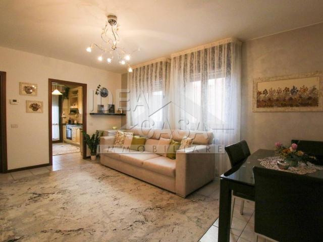 Appartamento in vendita a Unione Comuni Modenesi Area Nord, Mirandola