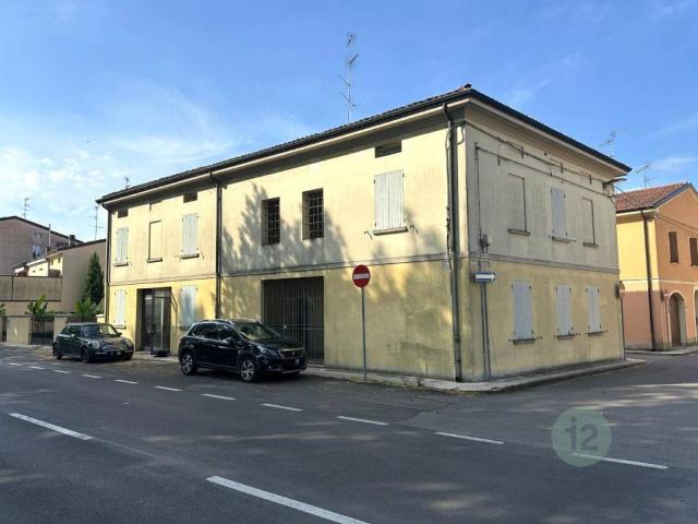Appartamento in vendita a Unione Comuni Modenesi Area Nord, Mirandola