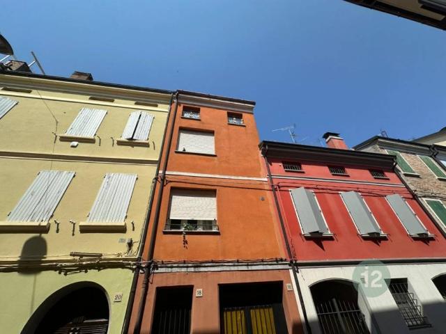 Appartamento in vendita a Unione Comuni Modenesi Area Nord, Mirandola