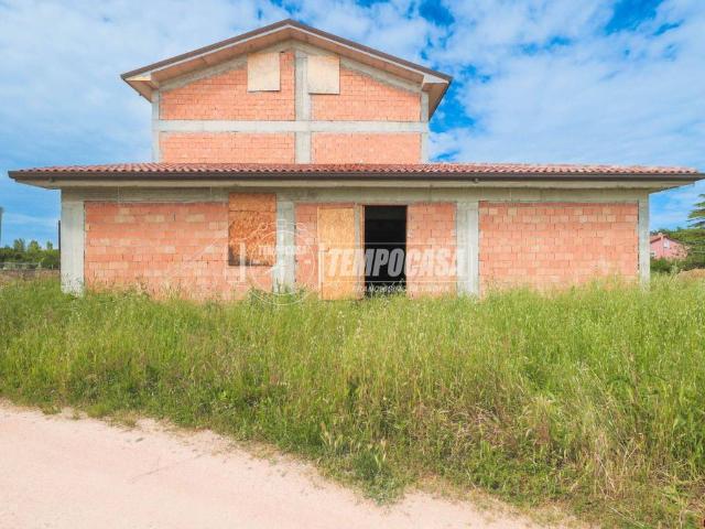 Villa Indipendente in vendita a Cella, Misano Adriatico