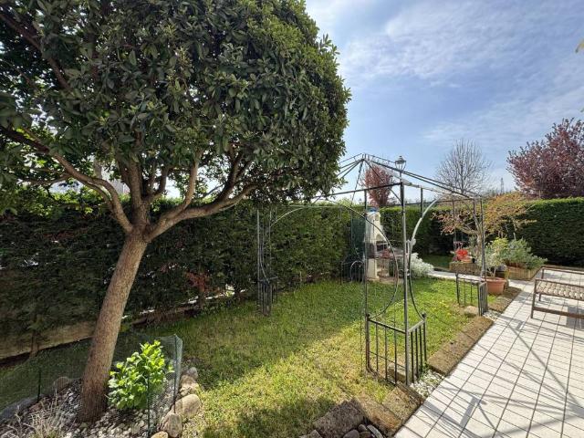 Appartamento in vendita a Cà Bianchini, Misano Adriatico
