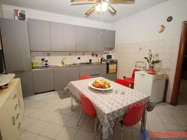 Appartamento in vendita a Misinto, Lombardia
