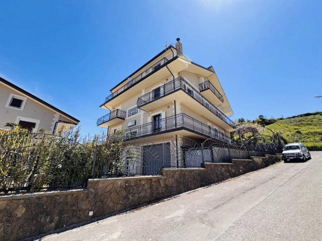 Appartamento in vendita a Mistretta, Sicilia
