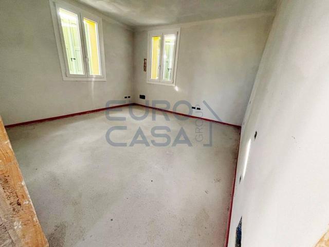 Appartamento in vendita a Baggiovara, Modena