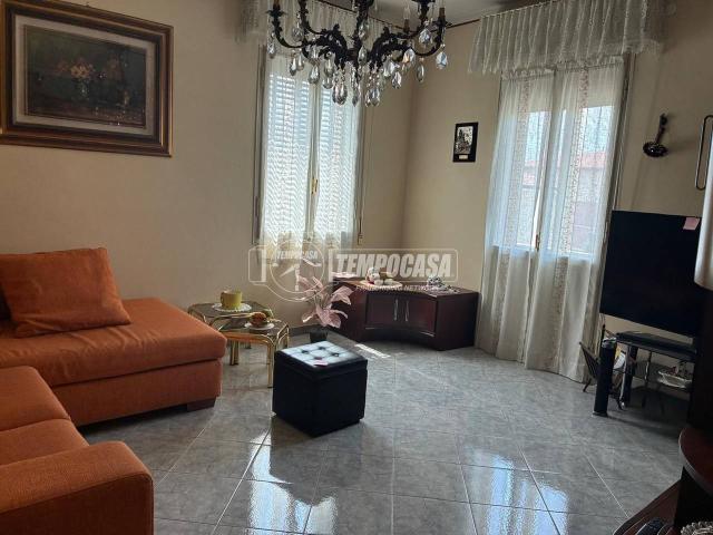 Appartamento in vendita a San Faustino-Madonnina-Quattroville, Modena