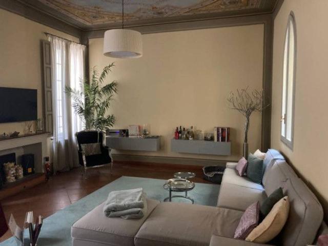 Appartamento in vendita a Centro Storico, Modena