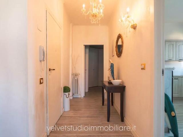 Appartamento in vendita a Centro Storico, Modena