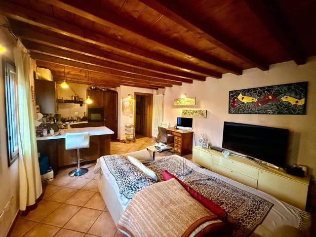 Appartamento in vendita a Crocetta-San Lazzaro-Modena Est, Modena