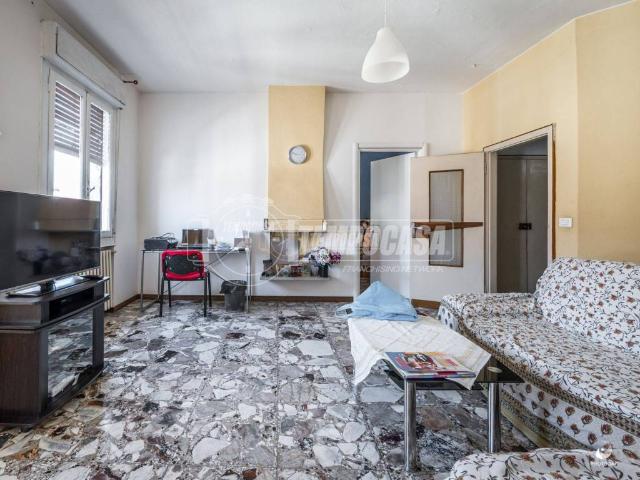 Appartamento in vendita a Modena, Cittadella