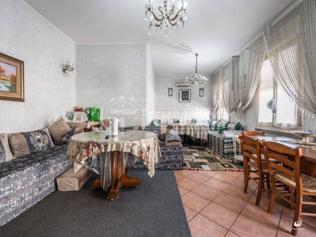 Appartamento in vendita a Modena, Cittadella