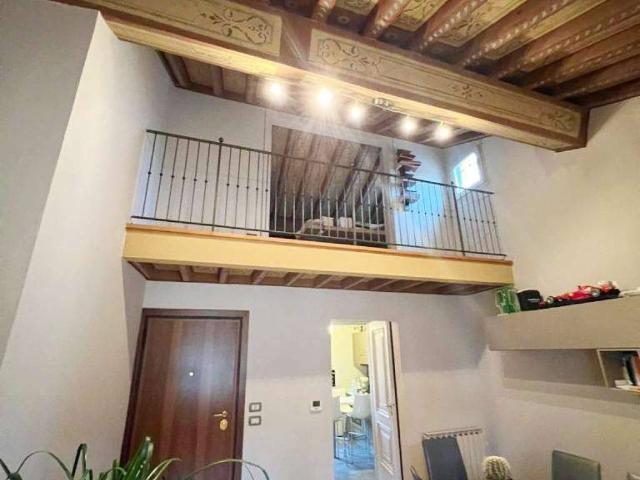 Appartamento in vendita a Centro Storico, Modena