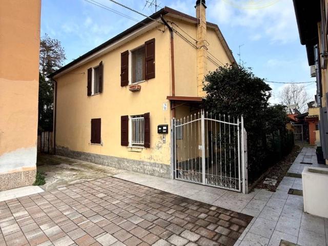 Appartamento in vendita a San Faustino-Madonnina-Quattroville, Modena